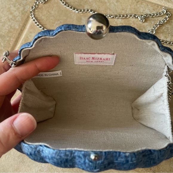 Blue Shell Clutch - Picture 2 of 3